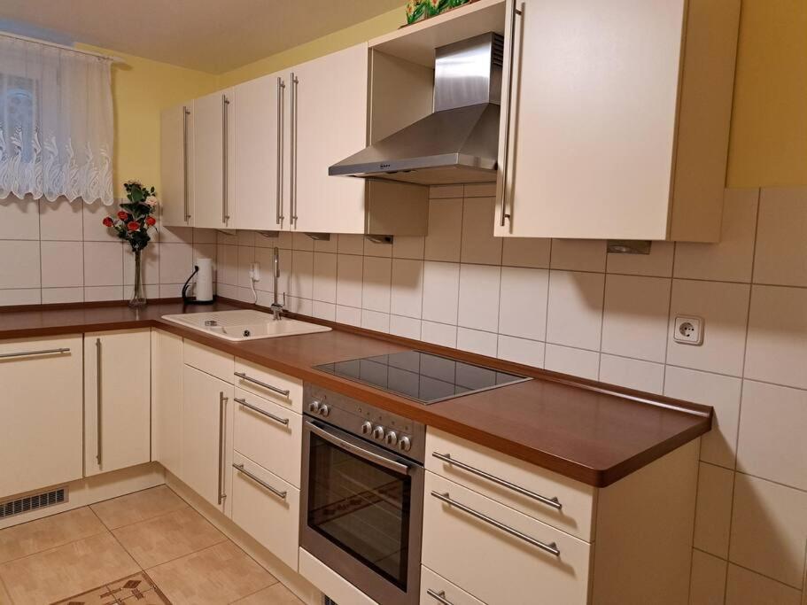 Schoene 2 Zimmer Wohnung Фюрт Екстер'єр фото