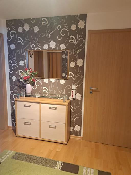 Schoene 2 Zimmer Wohnung Фюрт Екстер'єр фото